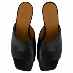 6122-70 Black Nappa 70