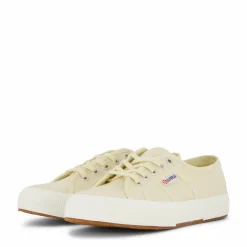 2750 Cotu Classic Beige Light Eggshell