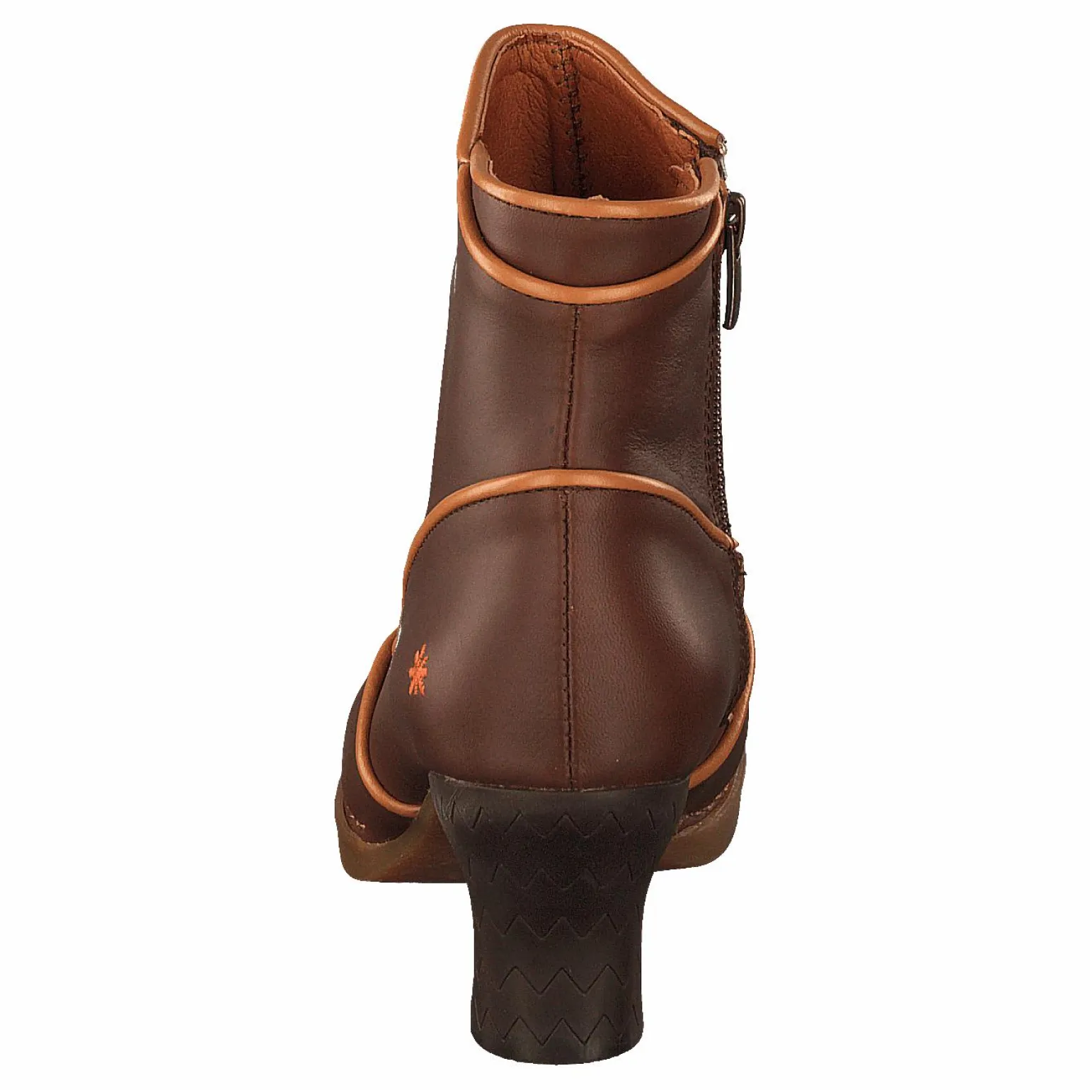 945 Harlem Brown