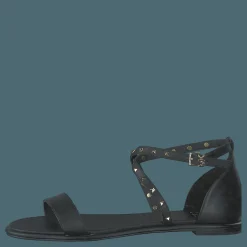 Astrid Black