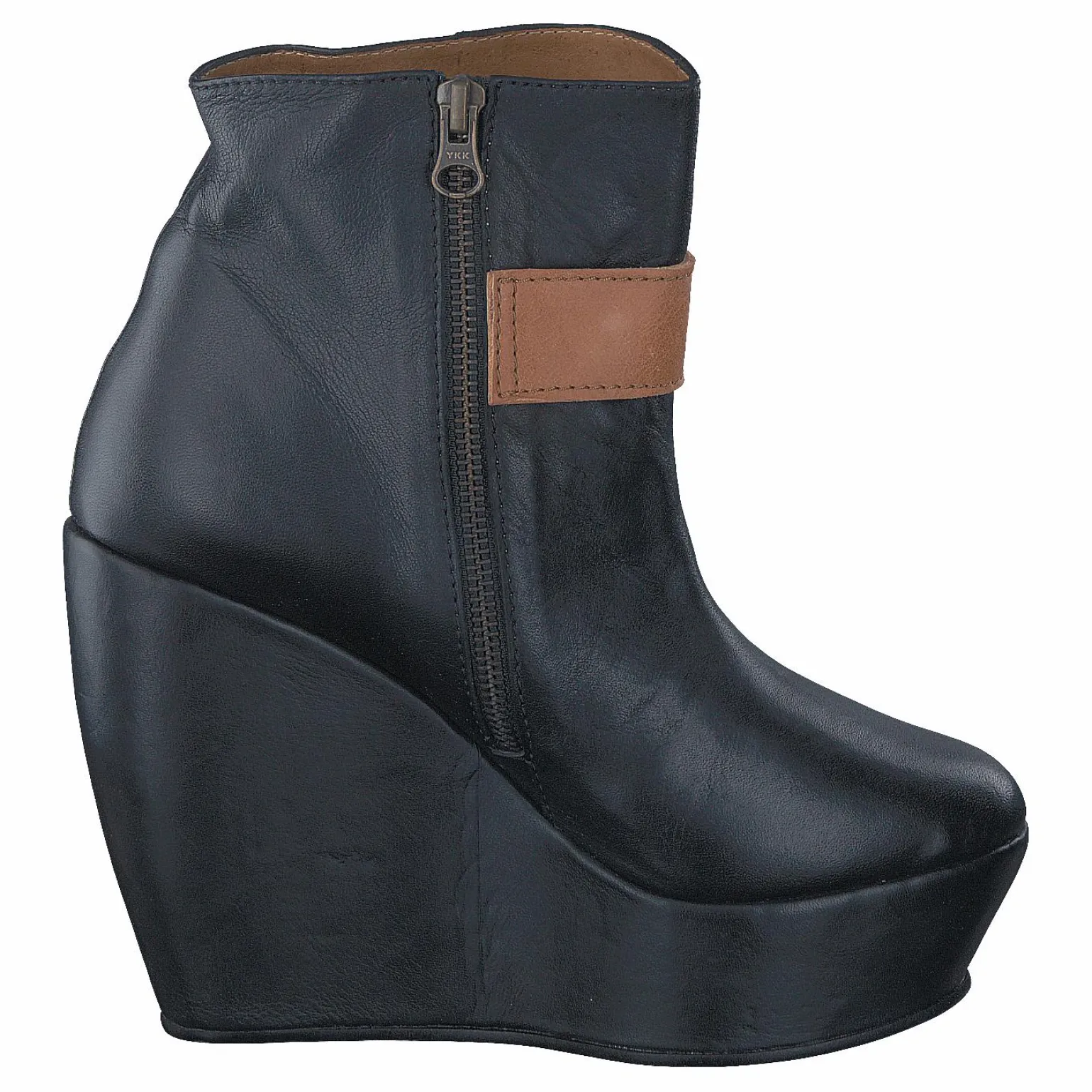 Balder Black Leather