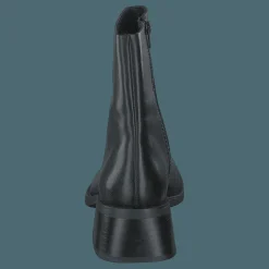 Blanca Black