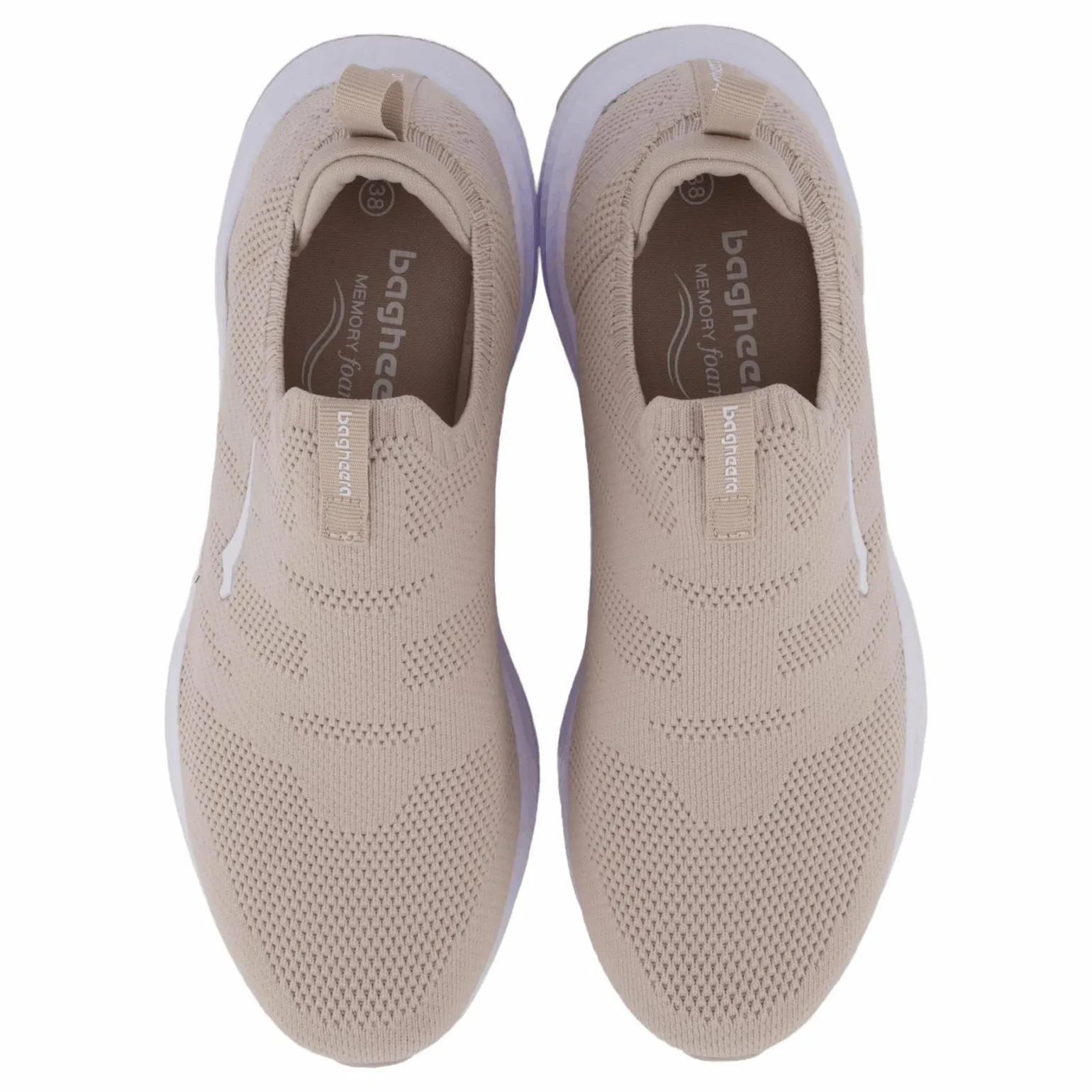 Breezy Sand/white