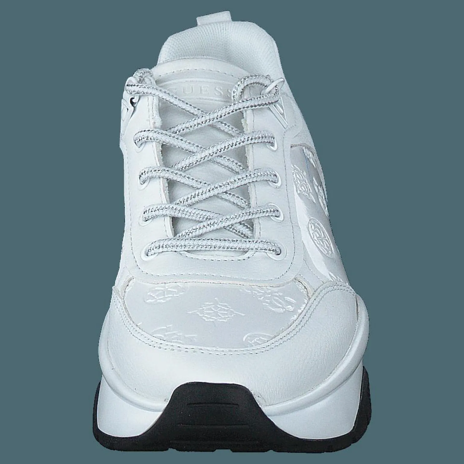 Cleao White