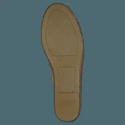 Demi Sand