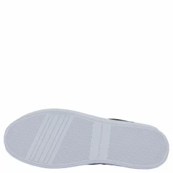 Essential Court Sneaker Black