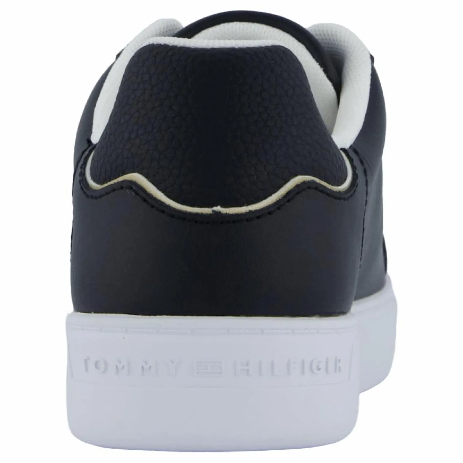 Essential Court Sneaker Black