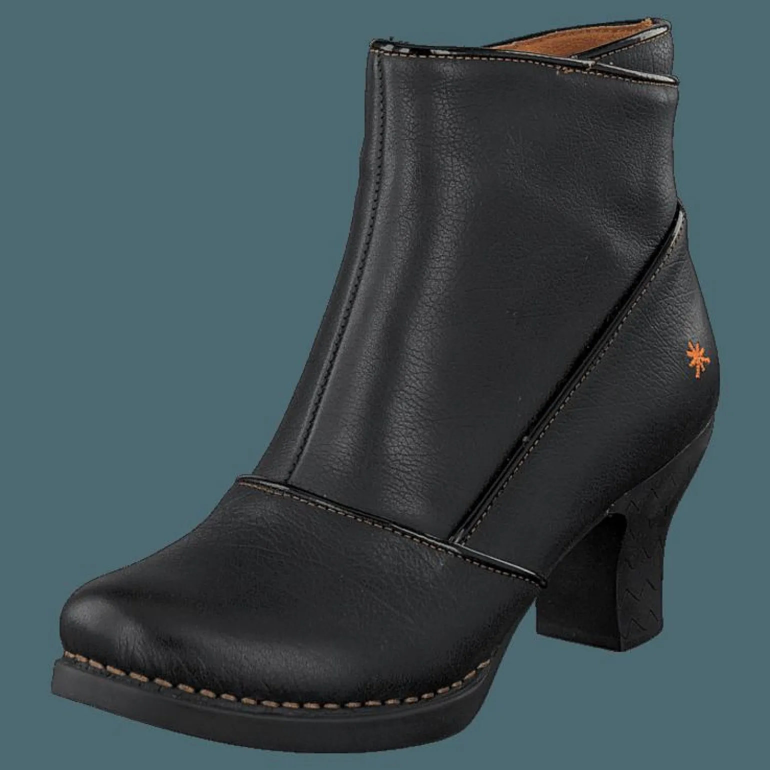 Harlem 0945 Black