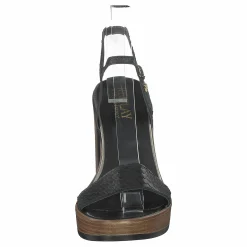 Junet Black