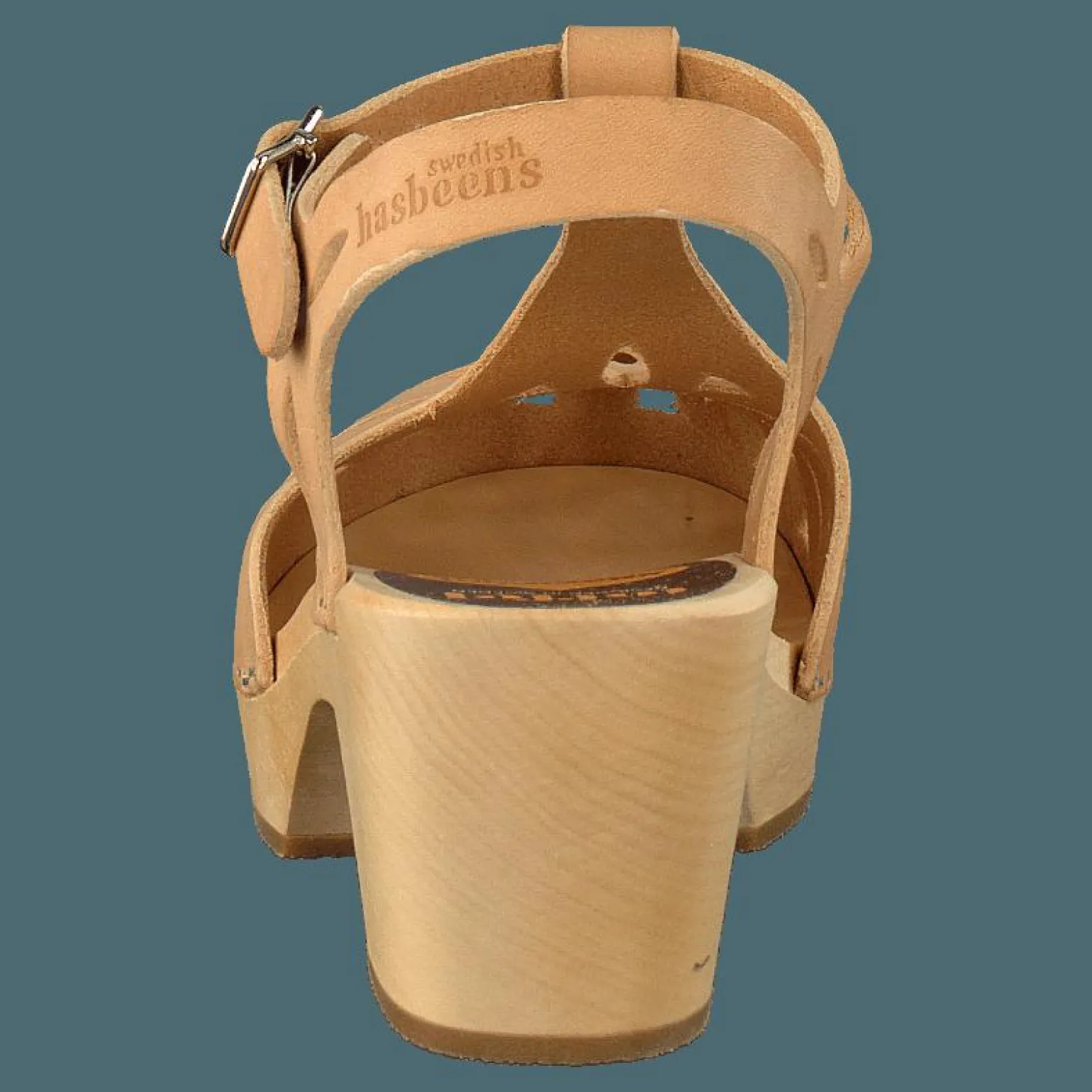 Lacy sandal nature