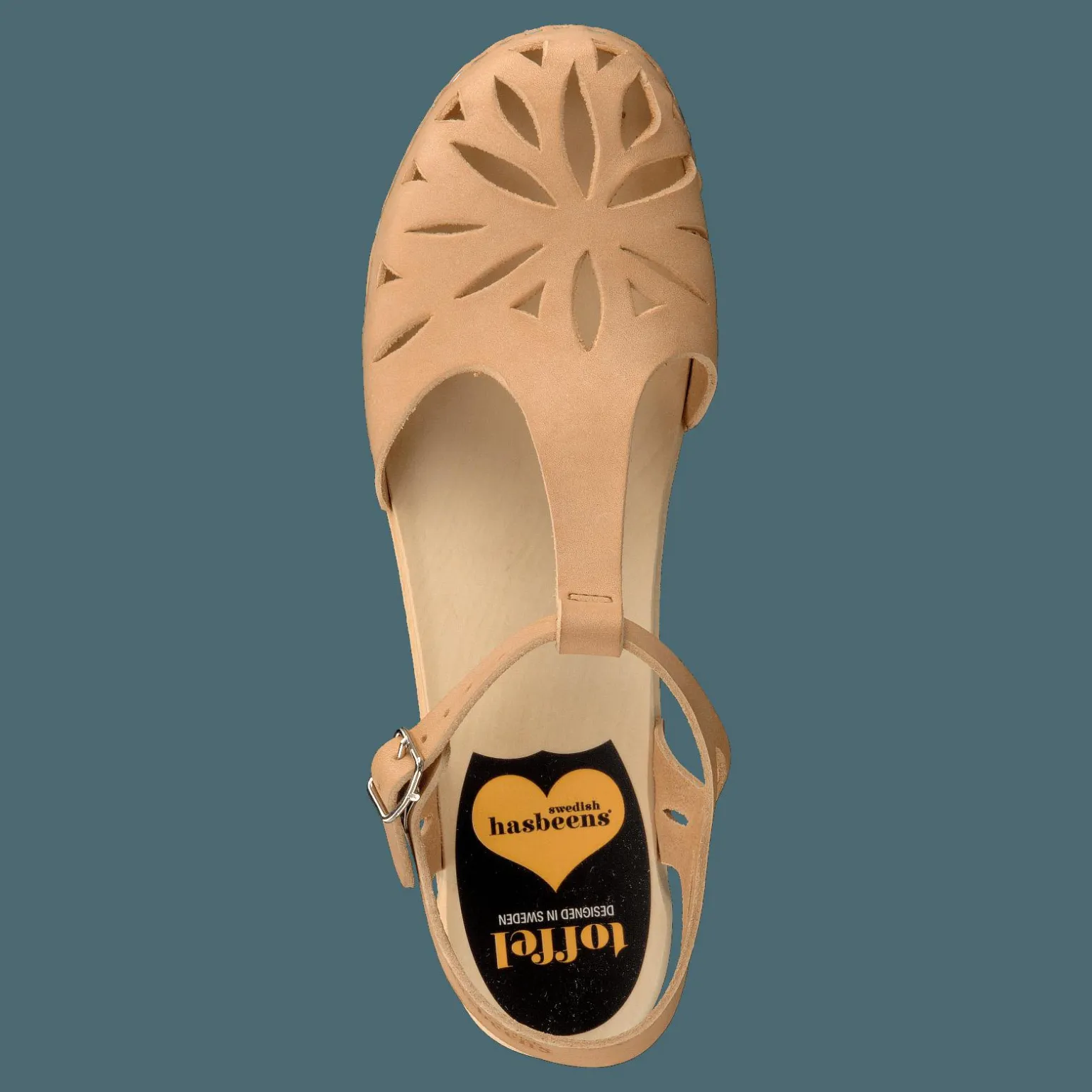 Lacy sandal nature