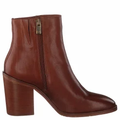 Mono Color Heeled Rust