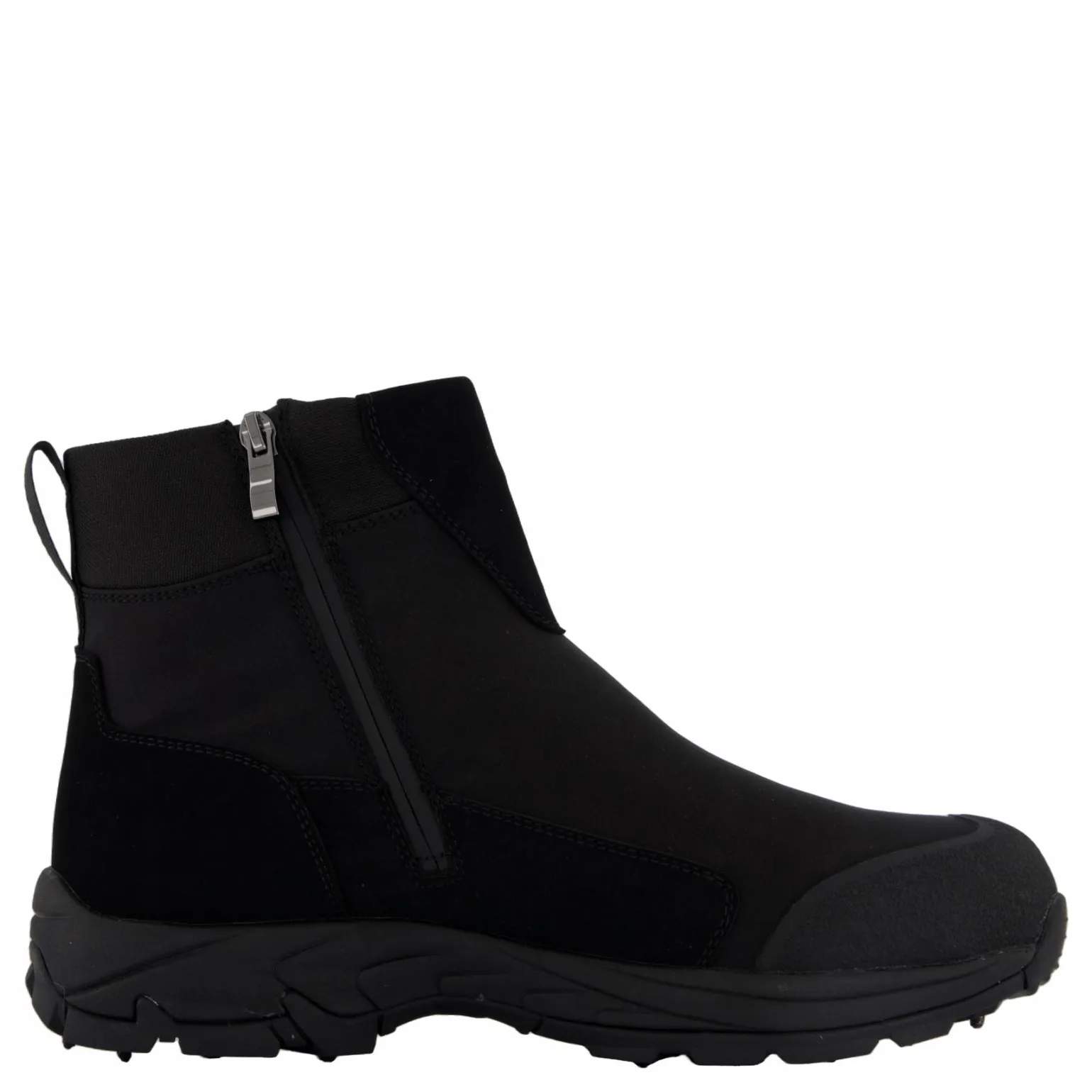 Pinner M Studs Black