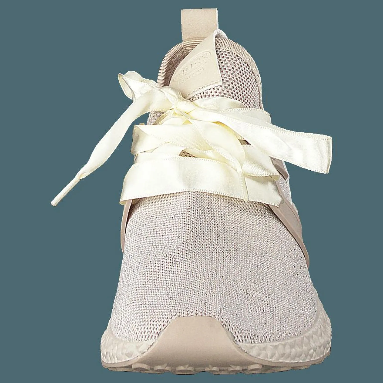 Sara Beige