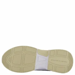 Th Chunky Feminine Runner White