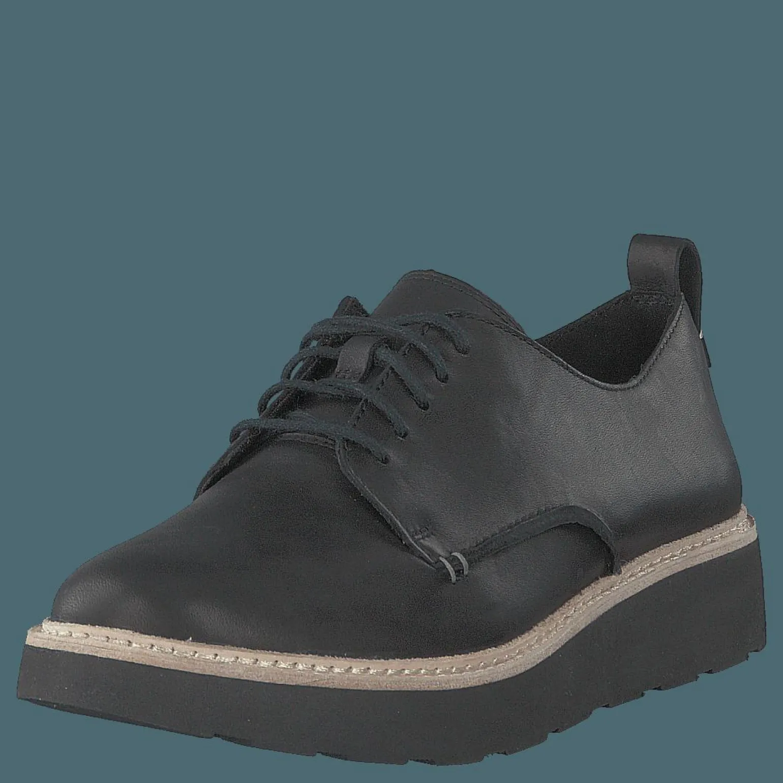 Trace Walk Black Leather
