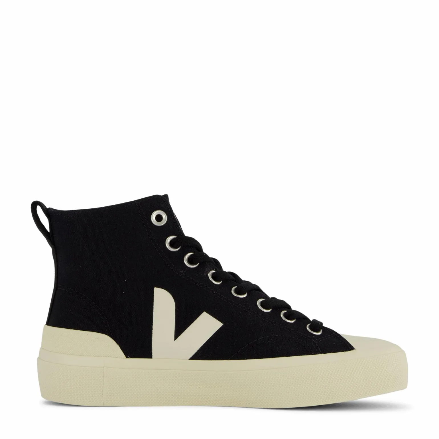 Wata Ii Canvas Black Pierre