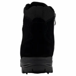 Woodford L Studs Black